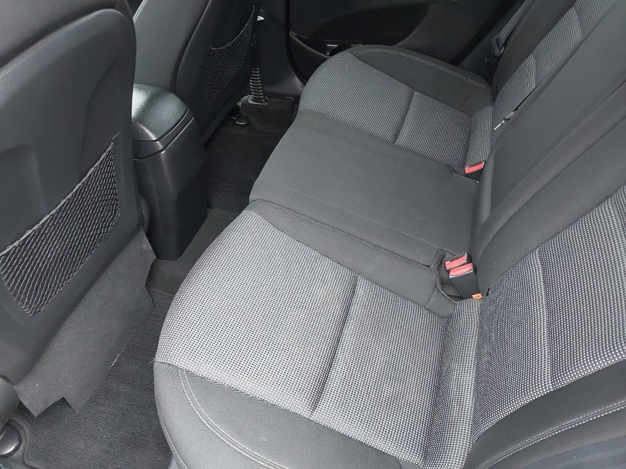 Hyundai Elantra GT 5dr HB Auto 2013