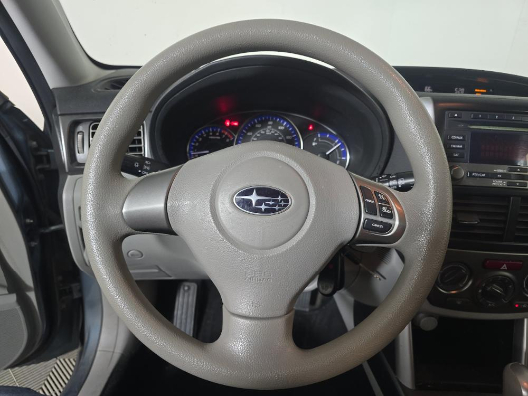 Subaru Forester 4dr Auto 2.5X w/Alloy Wheel Value Pkg 2011