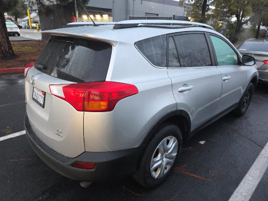 Toyota RAV4 AWD 4dr LE (Natl) 2014