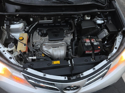 Toyota RAV4 AWD 4dr LE (Natl) 2014