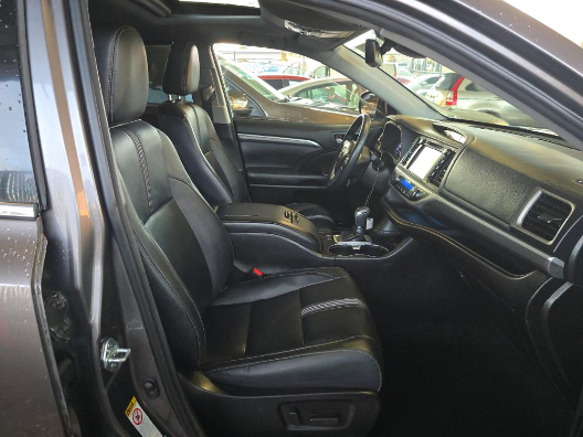 Toyota Highlander XLE V6 AWD (Natl) 2018