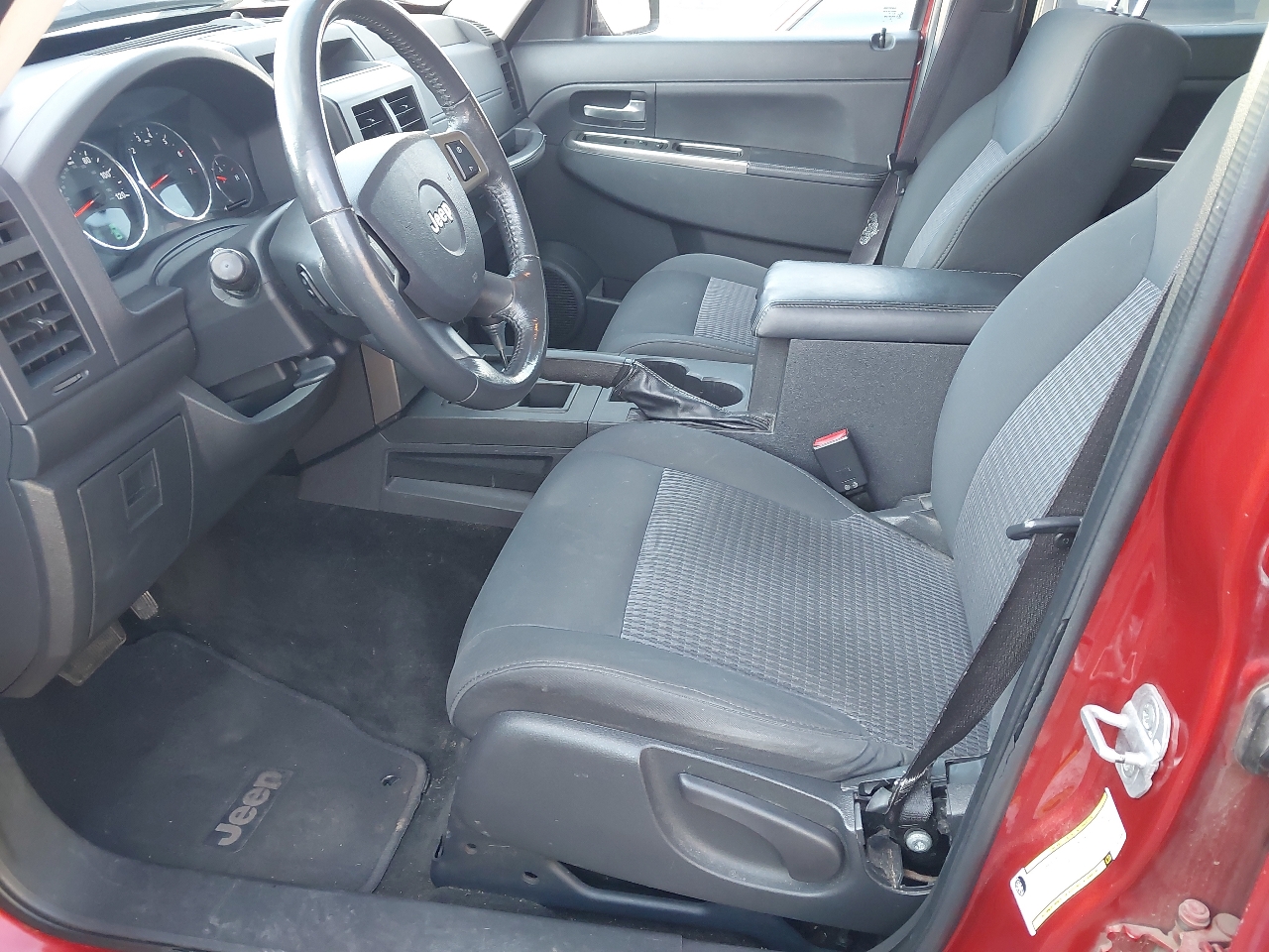 Jeep Liberty 4WD 4dr Renegade 2010