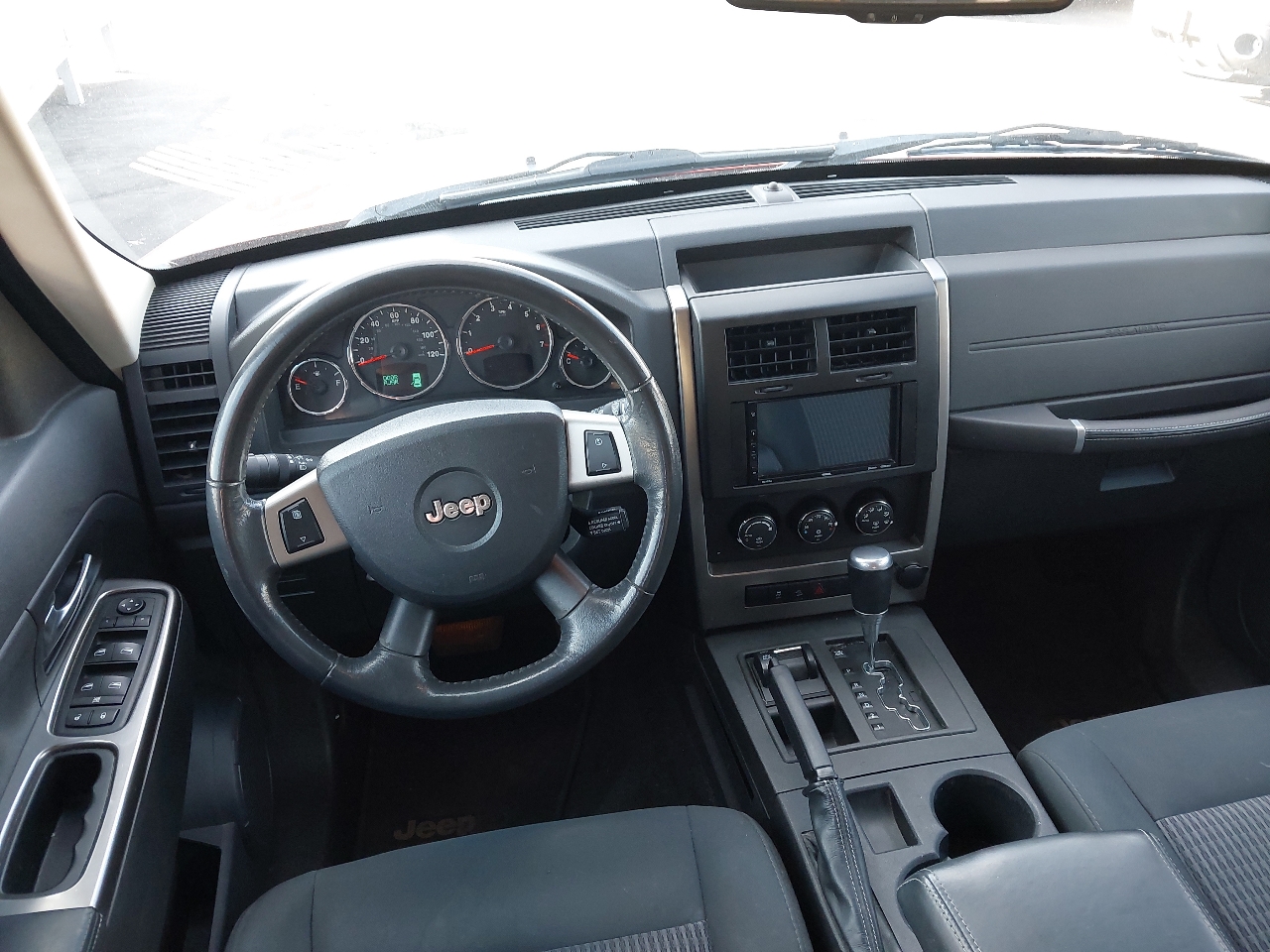 Jeep Liberty 4WD 4dr Renegade 2010