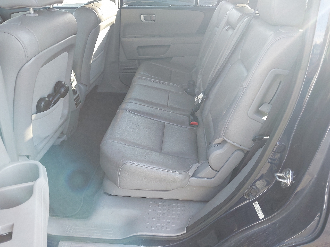 Honda Pilot 4WD 4dr Touring w/RES & Navi 2015