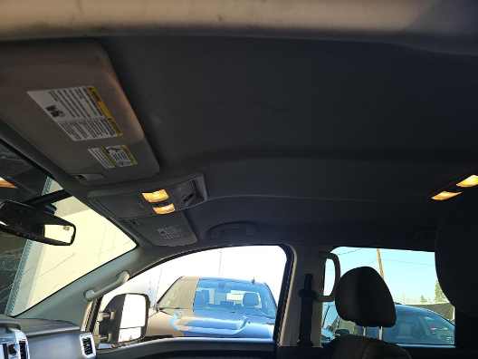 Nissan Titan 4x4 Crew Cab SV 2017