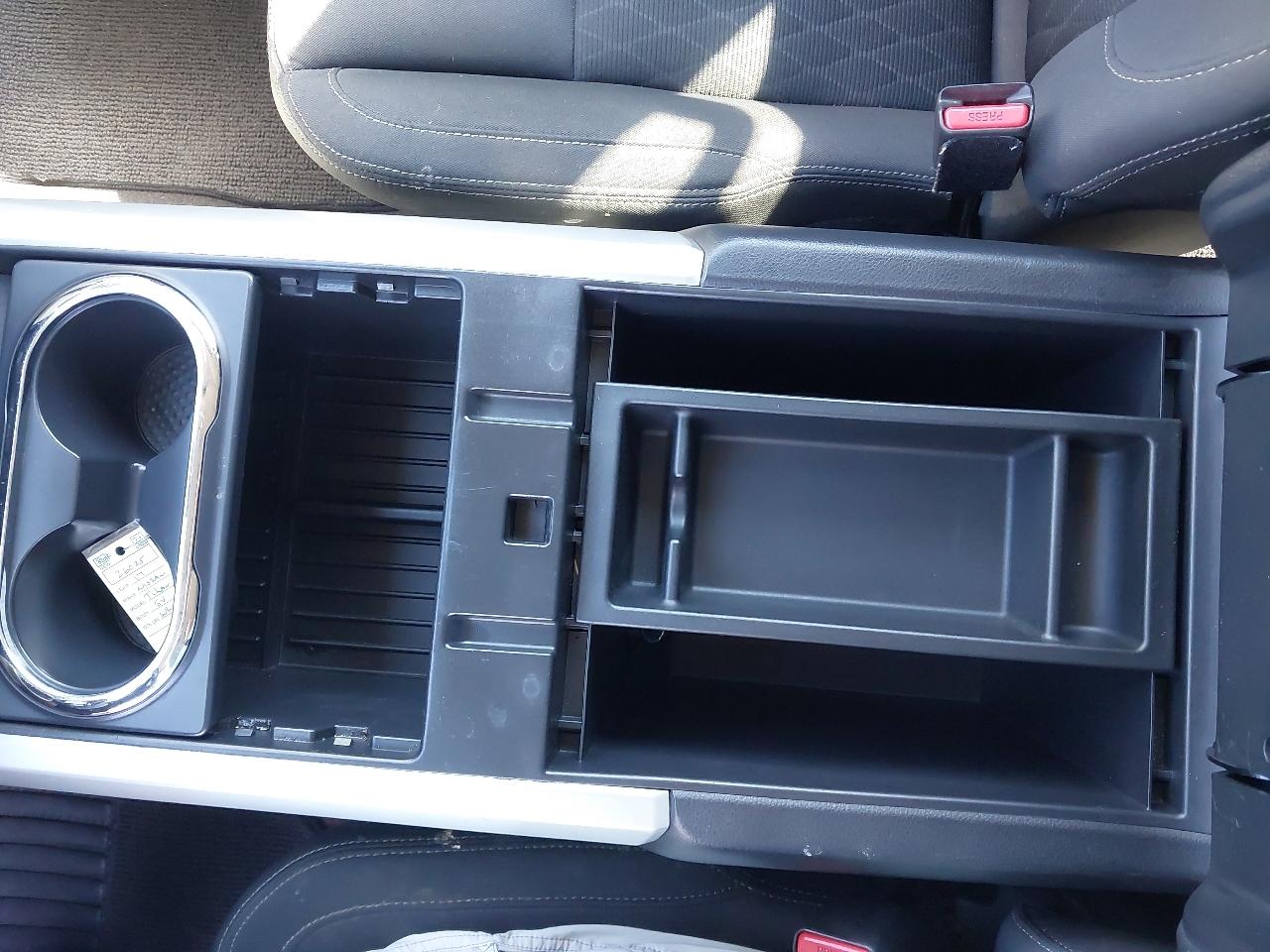 Nissan Titan 4x4 Crew Cab SV 2017