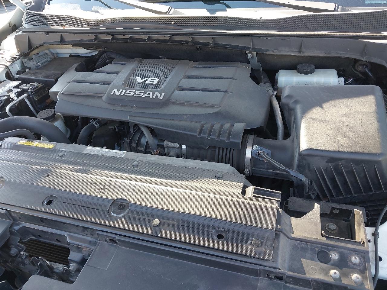 Nissan Titan 4x4 Crew Cab SV 2017