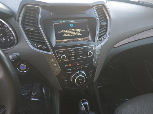 Hyundai Santa Fe SE 3.3L Auto AWD 2017