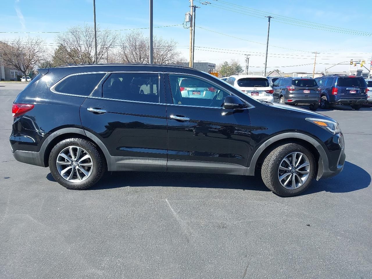 Hyundai Santa Fe SE 3.3L Auto AWD 2017