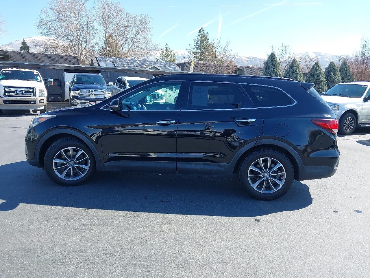 Hyundai Santa Fe SE 3.3L Auto AWD 2017