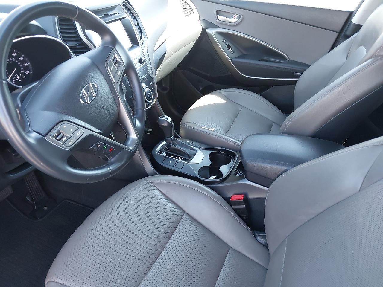 Hyundai Santa Fe SE 3.3L Auto AWD 2017