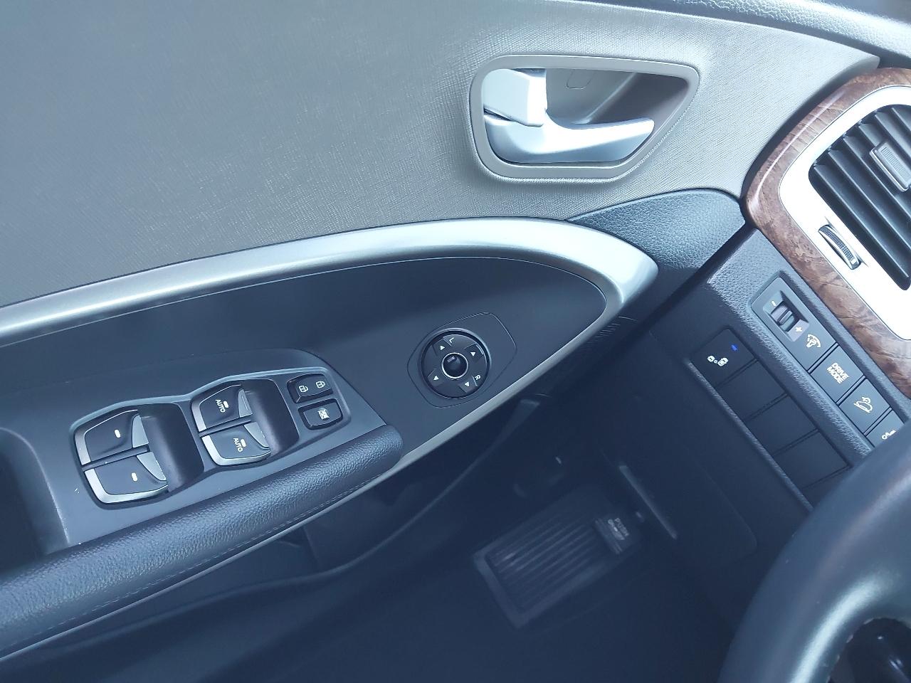 Hyundai Santa Fe SE 3.3L Auto AWD 2017