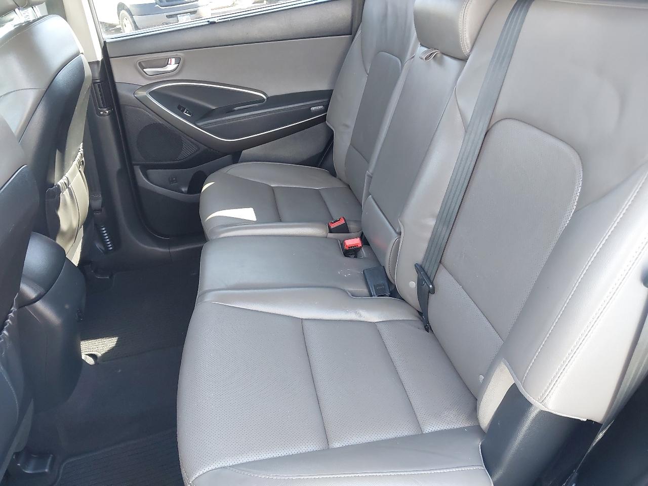 Hyundai Santa Fe SE 3.3L Auto AWD 2017