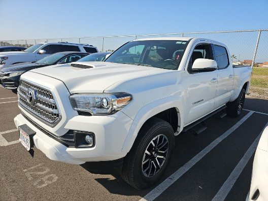 Toyota Tacoma TRD Sport Double Cab 6' Bed V6 4x4 AT (Natl) 2017