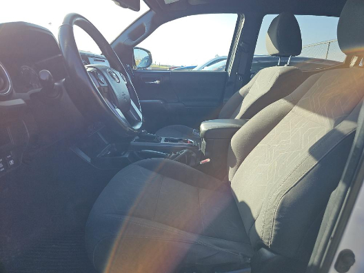 Toyota Tacoma TRD Sport Double Cab 6' Bed V6 4x4 AT (Natl) 2017