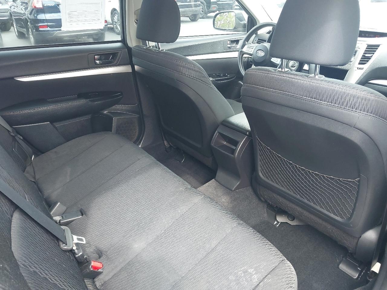 Subaru Outback 4dr Wgn H4 Auto 2.5i 2011