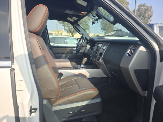 Ford Expedition 4WD 4dr King Ranch 2016