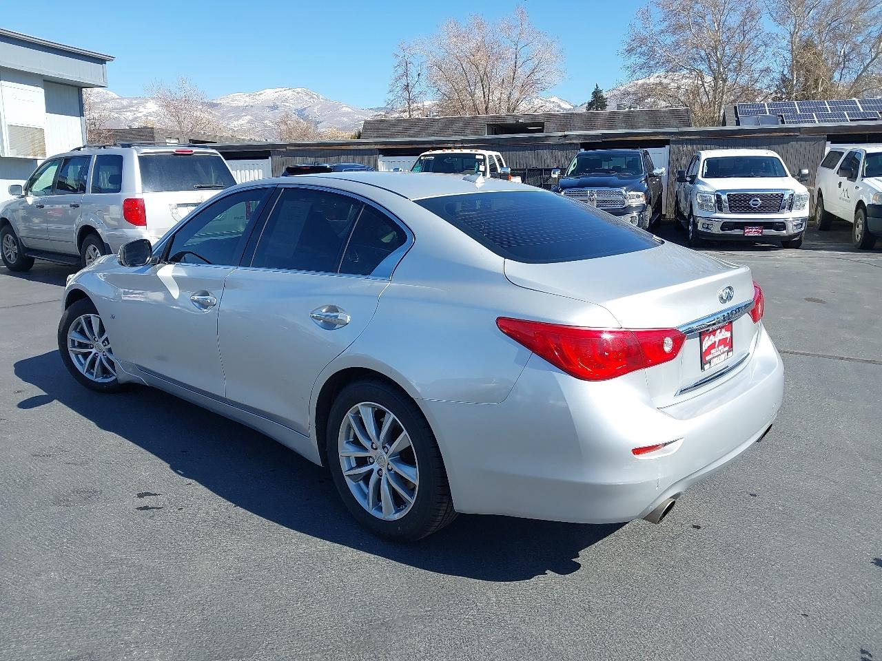 Infiniti Q50 4dr Sdn Premium AWD 2014