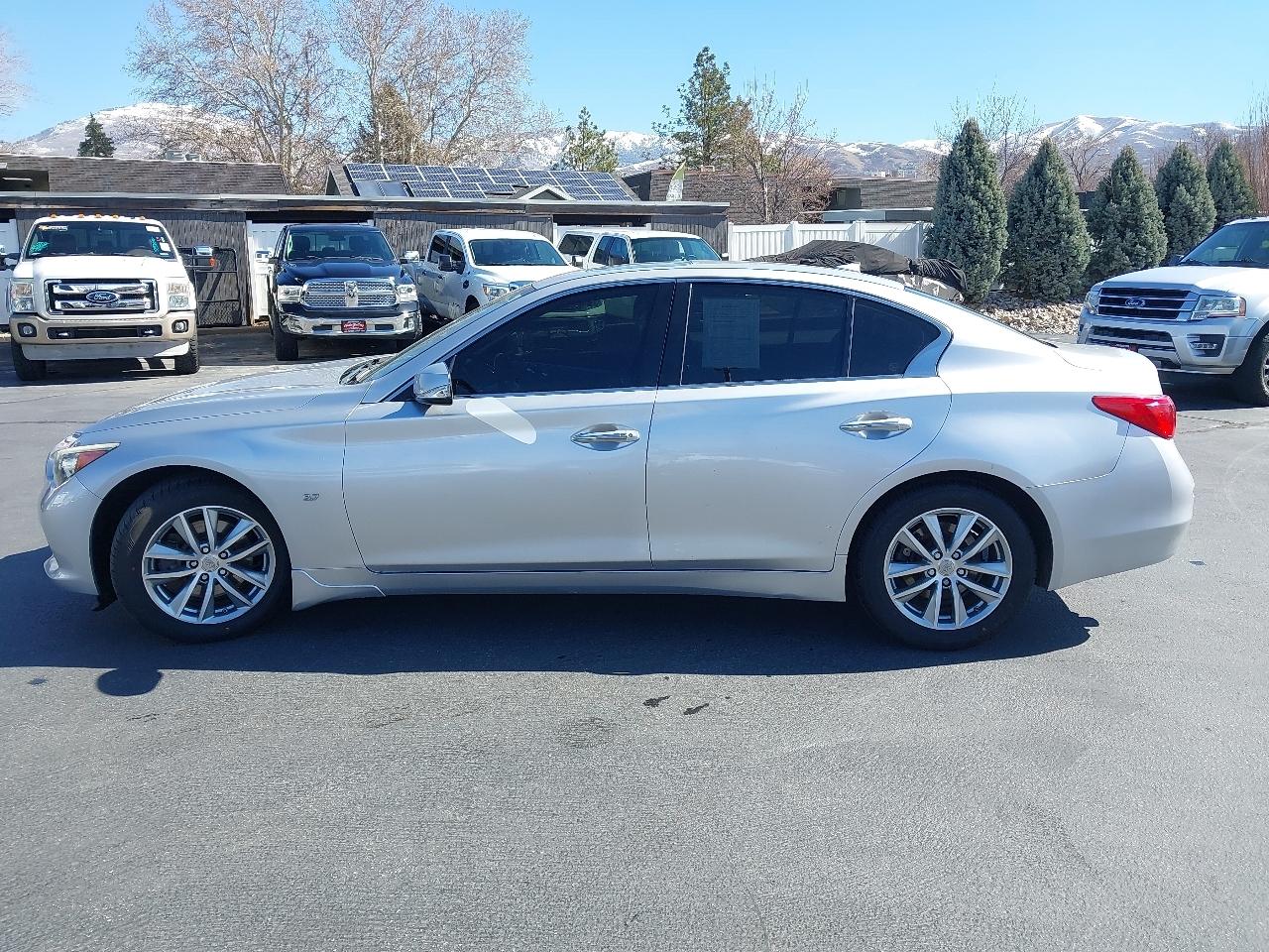 Infiniti Q50 4dr Sdn Premium AWD 2014