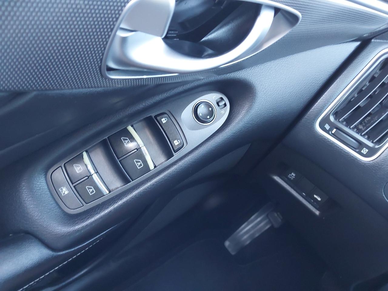 Infiniti Q50 4dr Sdn Premium AWD 2014