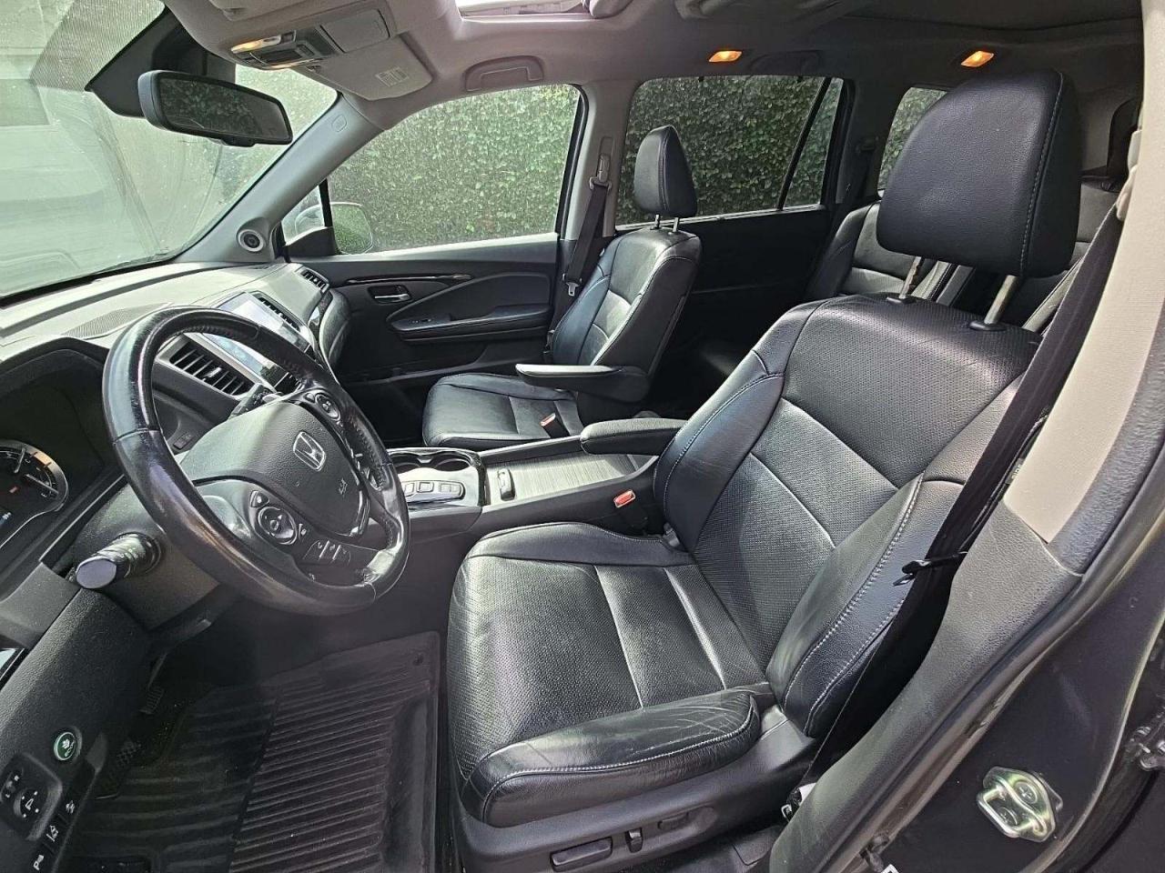 Honda Pilot AWD 4dr Elite w/RES & Navi 2016