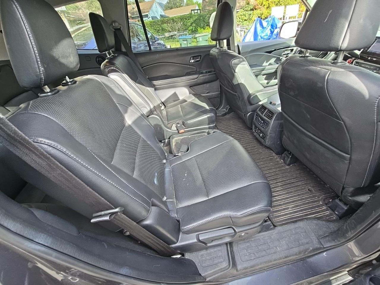 Honda Pilot AWD 4dr Elite w/RES & Navi 2016