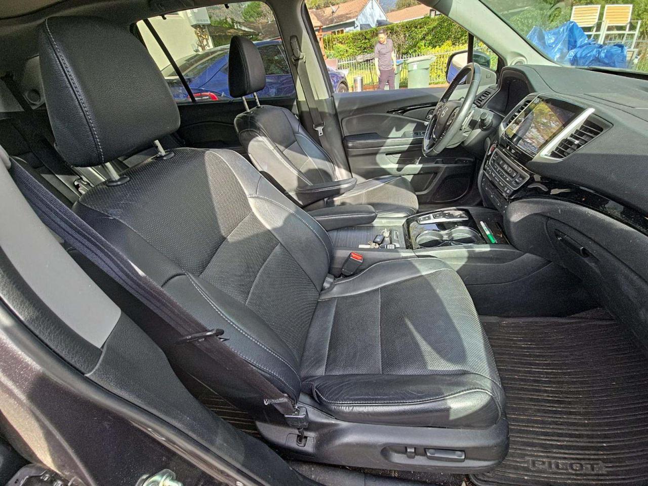 Honda Pilot AWD 4dr Elite w/RES & Navi 2016