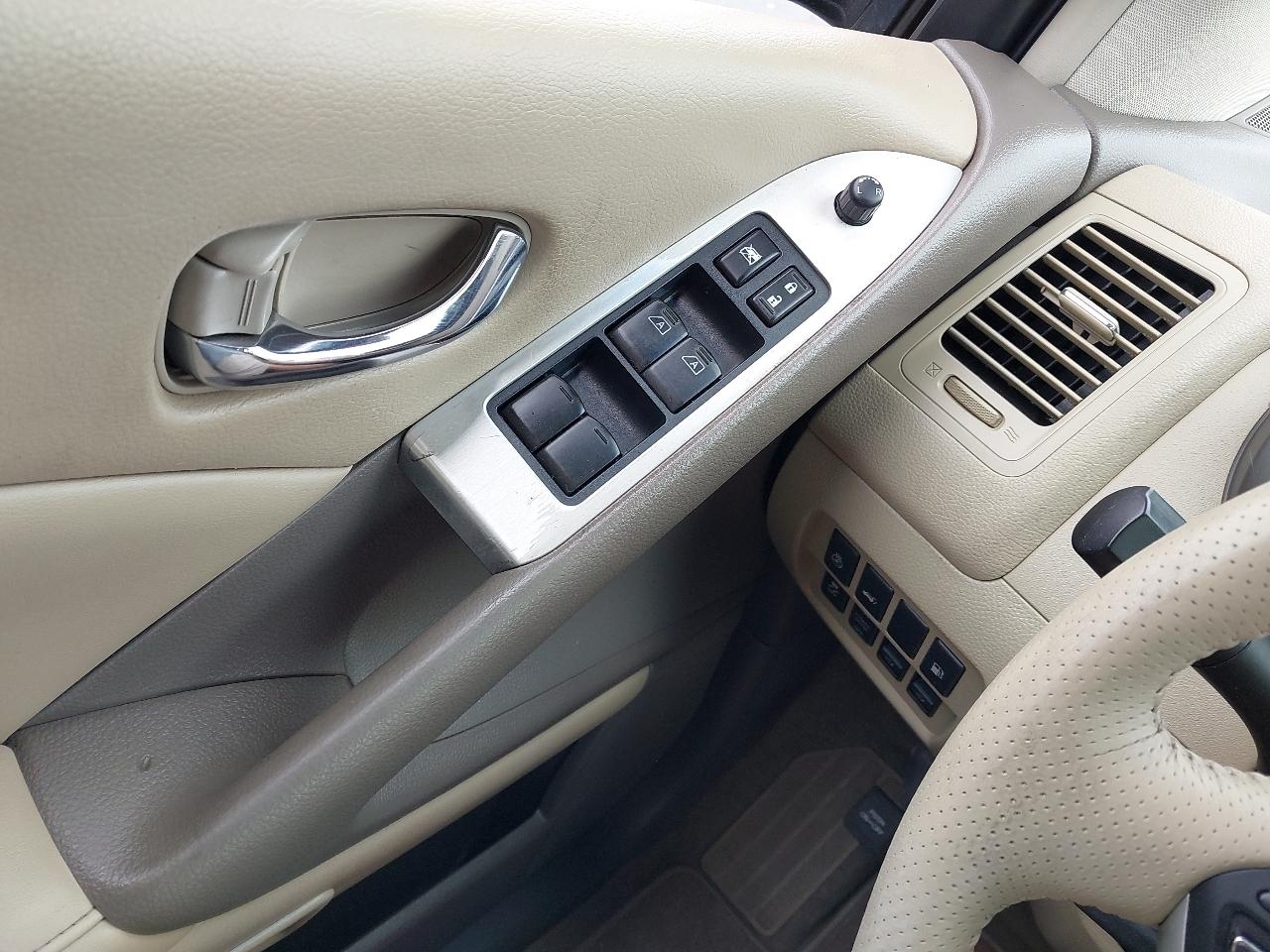 Nissan Murano AWD 4dr SL 2011