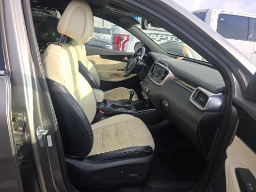 Kia Sorento AWD 4dr 3.3L SXL 2016