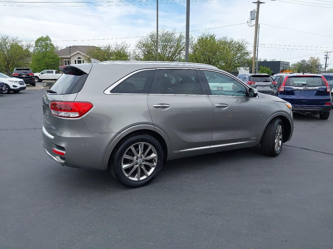 Kia Sorento AWD 4dr 3.3L SXL 2016