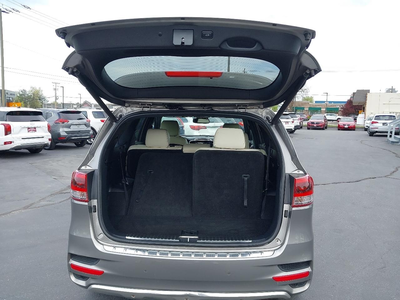 Kia Sorento AWD 4dr 3.3L SXL 2016