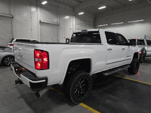 GMC Sierra 2500HD 4WD Crew Cab 153.7" Denali 2016