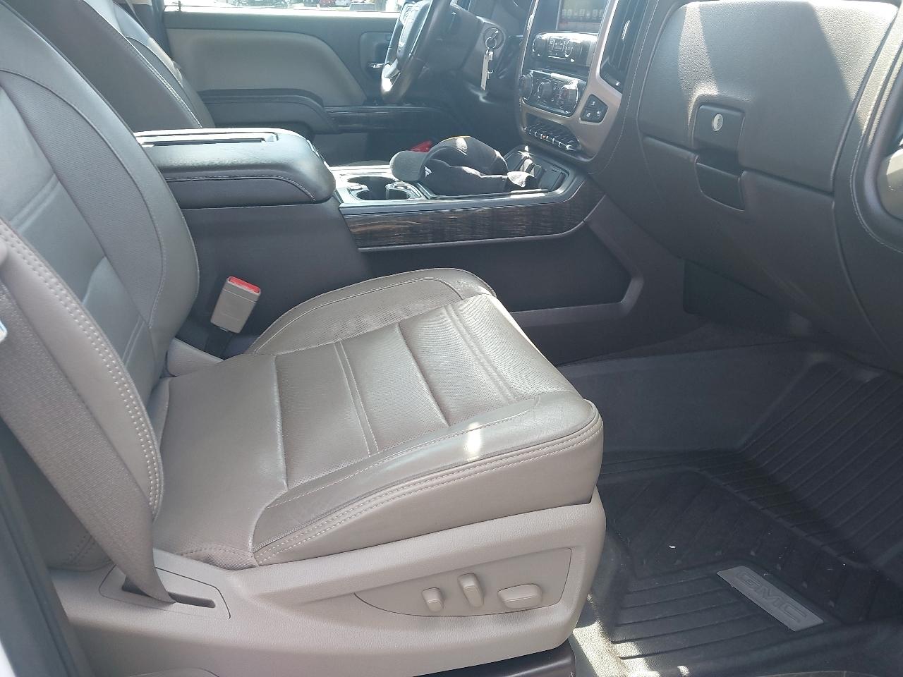 GMC Sierra 2500HD 4WD Crew Cab 153.7" Denali 2016