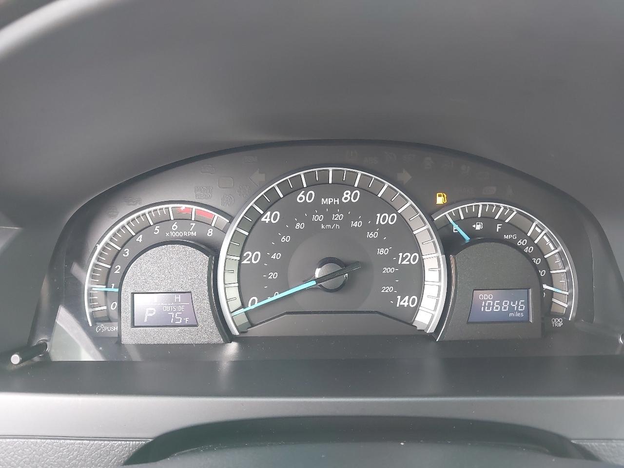 Toyota Camry 4dr Sdn I4 Auto SE (Natl) 2013