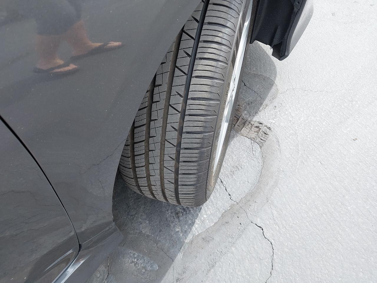 Toyota Camry 4dr Sdn I4 Auto SE (Natl) 2013