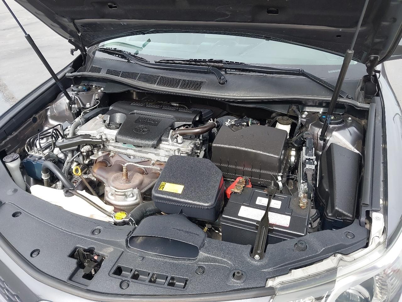 Toyota Camry 4dr Sdn I4 Auto SE (Natl) 2013