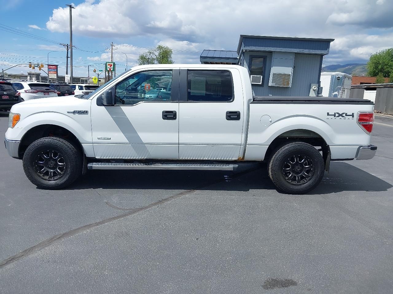 Ford F-150 4WD SuperCrew 145" XLT 2012