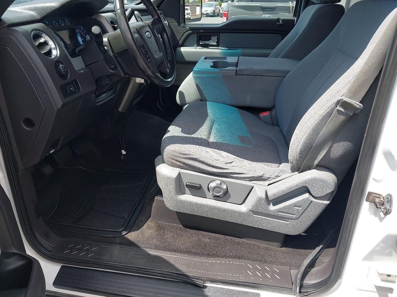 Ford F-150 4WD SuperCrew 145" XLT 2012
