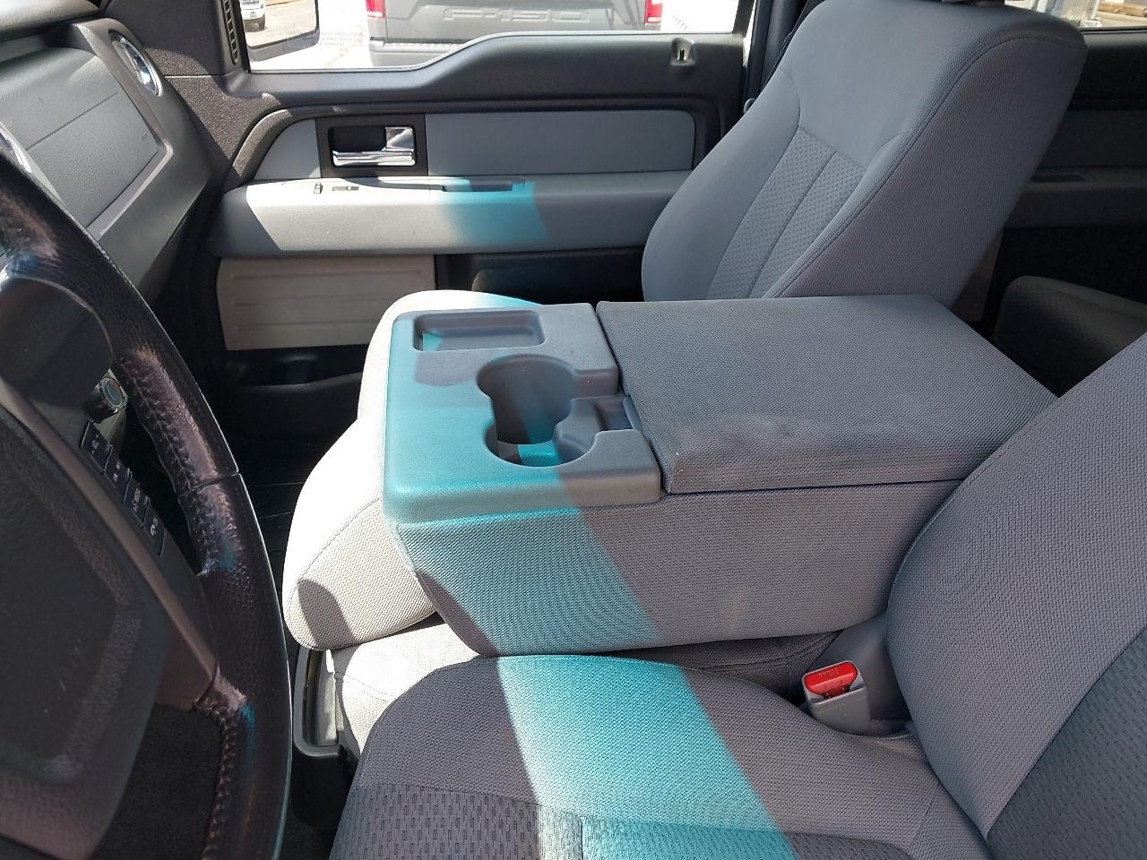 Ford F-150 4WD SuperCrew 145" XLT 2012