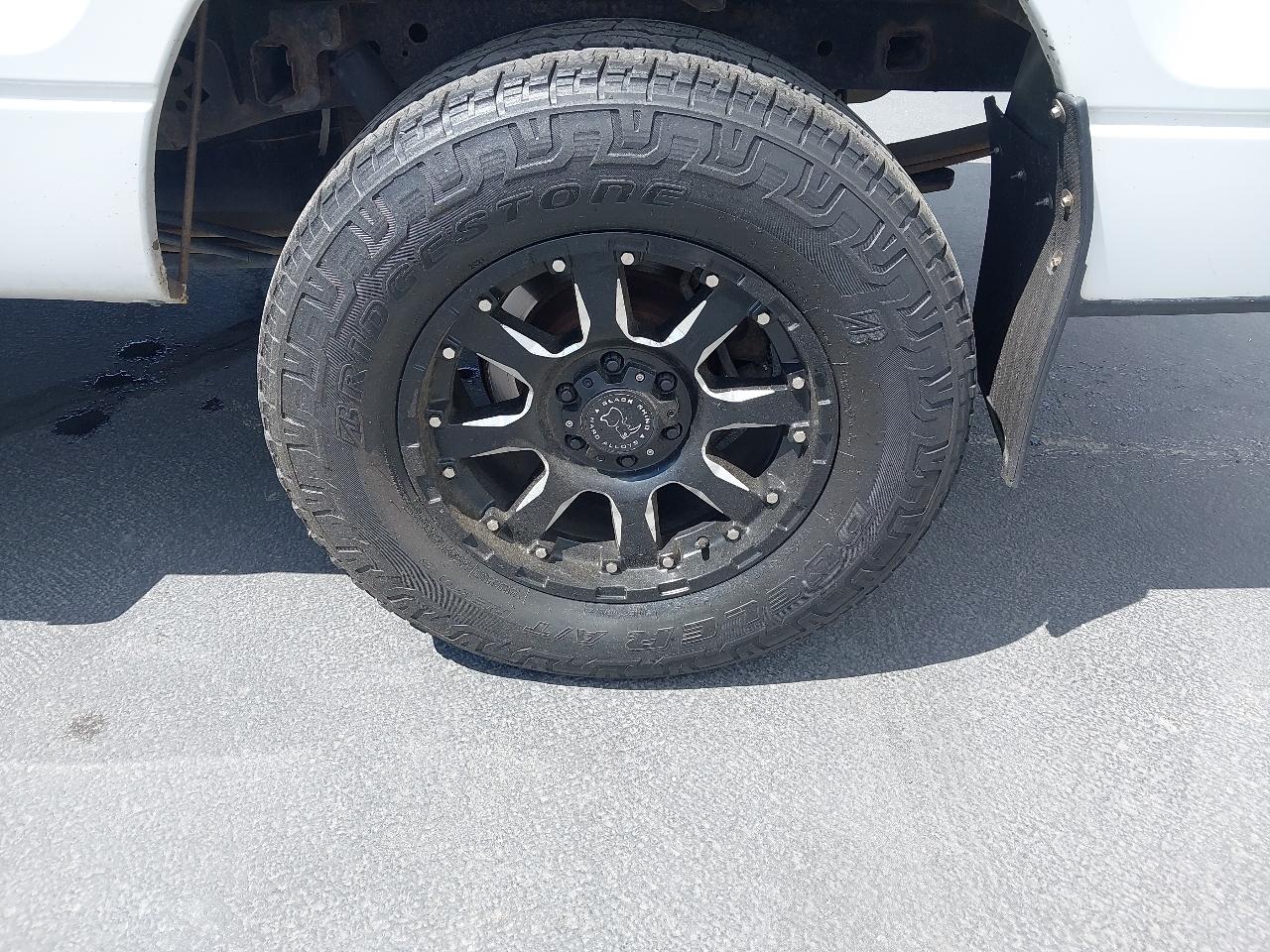Ford F-150 4WD SuperCrew 145" XLT 2012