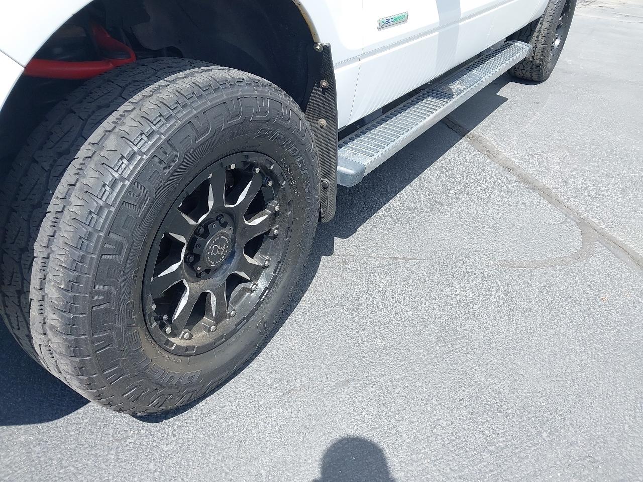 Ford F-150 4WD SuperCrew 145" XLT 2012