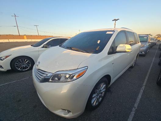 Toyota Sienna XLE Premium AWD 7-Passenger (Natl) 2017