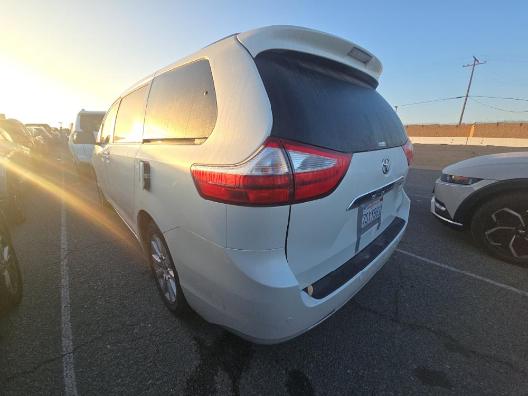Toyota Sienna XLE Premium AWD 7-Passenger (Natl) 2017