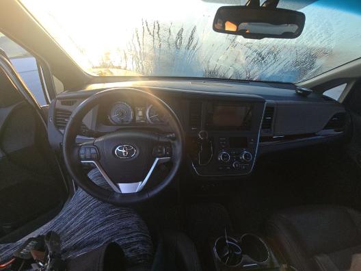 Toyota Sienna XLE Premium AWD 7-Passenger (Natl) 2017