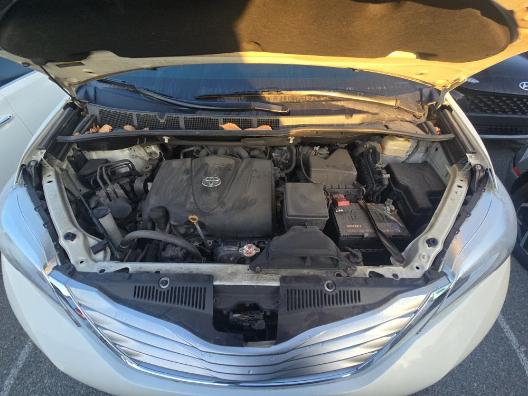 Toyota Sienna XLE Premium AWD 7-Passenger (Natl) 2017