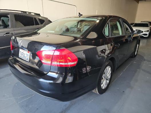 Volkswagen Passat 4dr Sdn 1.8T Auto Wolfsburg Ed PZEV *Ltd Avail* 2015