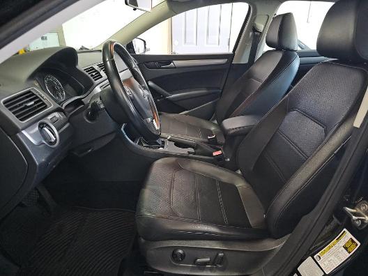 Volkswagen Passat 4dr Sdn 1.8T Auto Wolfsburg Ed PZEV *Ltd Avail* 2015