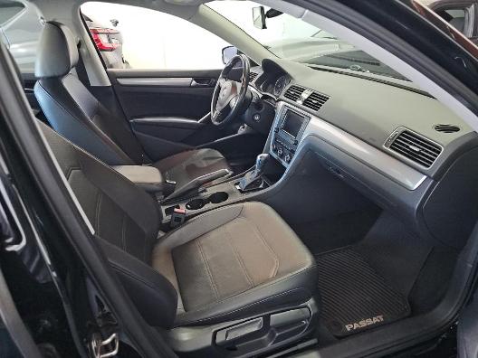 Volkswagen Passat 4dr Sdn 1.8T Auto Wolfsburg Ed PZEV *Ltd Avail* 2015