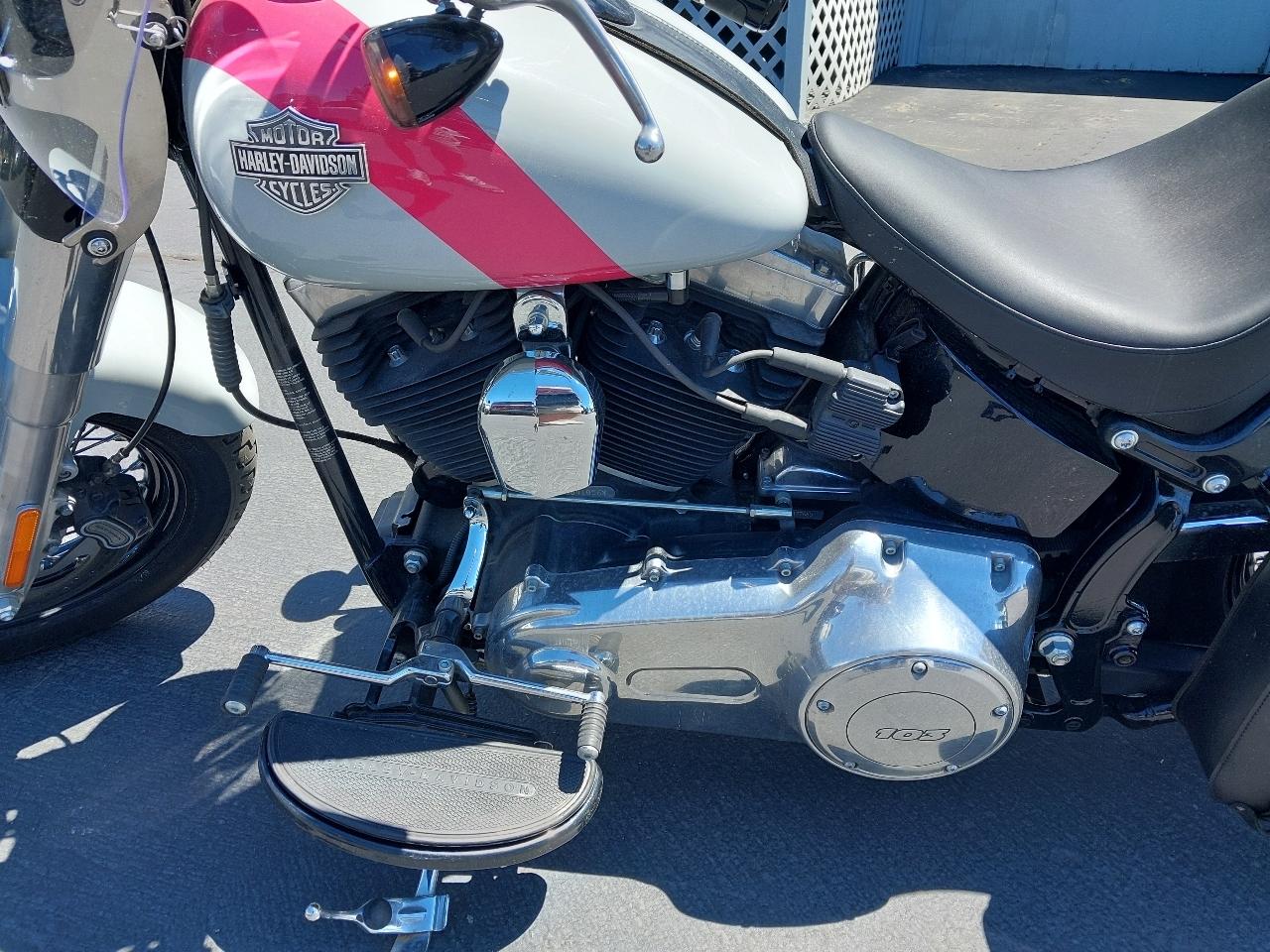 Harley-Davidson Softail Slim  2016