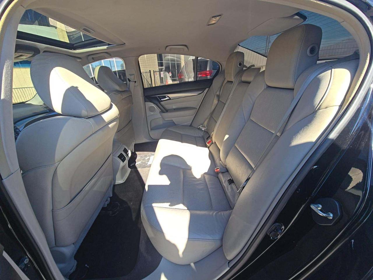 Acura TL 4dr Sdn Auto 2WD Tech 2014